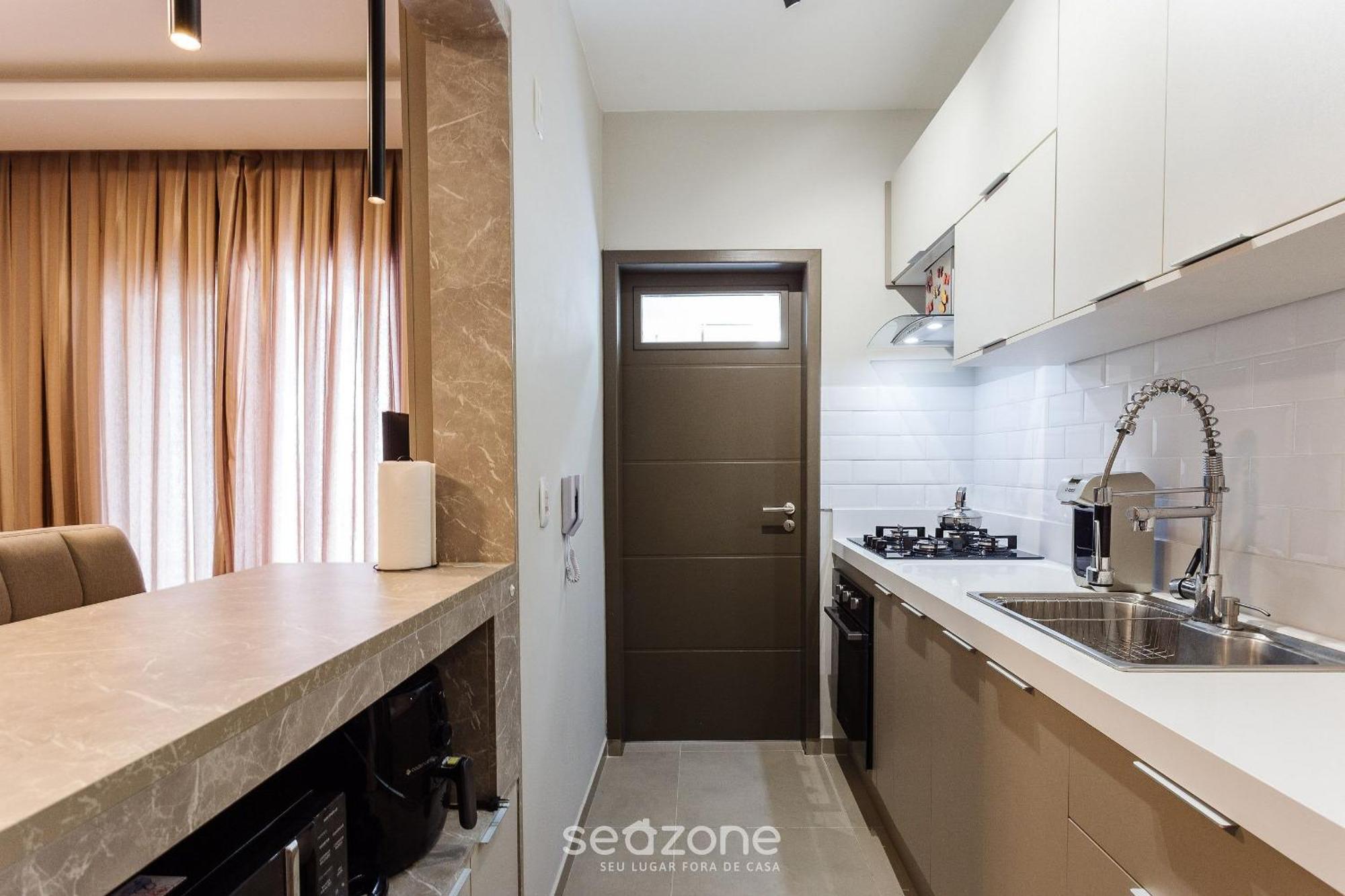 Belo Apto C/ Design Moderno 400m Da Udesc - Abz302